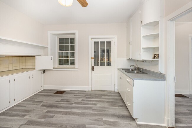 Photo - Beautiful updated 3/4 bedroom farmhouse