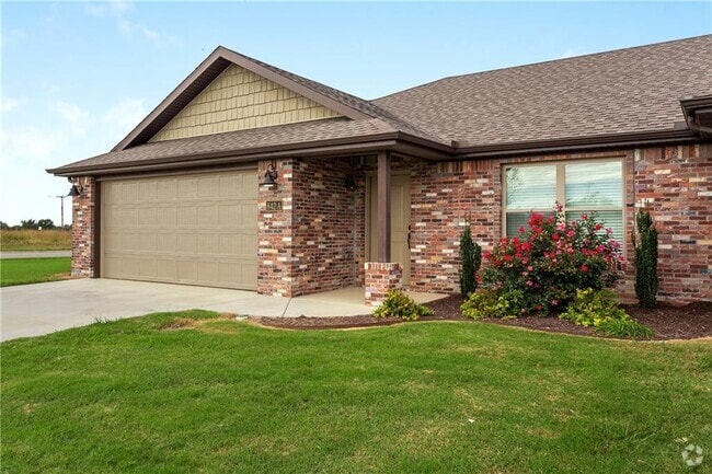 Building Photo - 1413 Winter Ave Rental