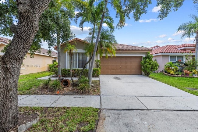 Photo - 18057 SW 30th Ct House