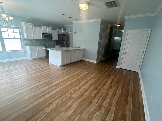 Photo - Two master suites - Super Location - Must See!