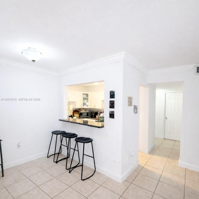 Photo - 9459 SW 76th St Unidad R8
