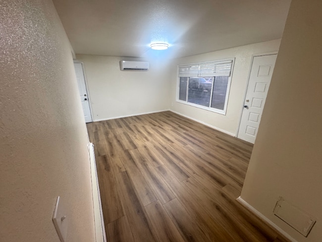 Photo - 1119 S Alderwood Dr