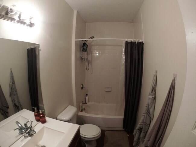 Photo - 27 Buttonwood St Unidad 1