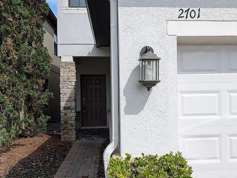 Photo - 2701 Hampton Green Ln