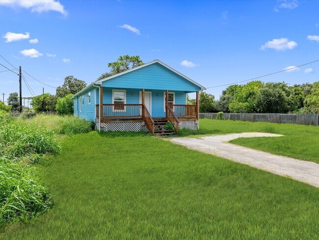 Photo - 6403 O Brien St