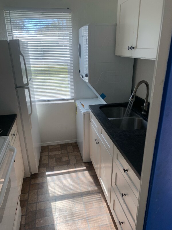 Photo - 3304 Phyllis St Unit Apt 2