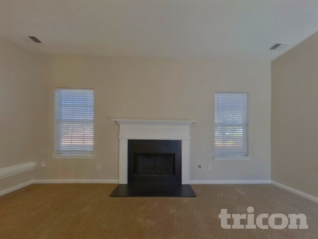 Photo - 63 Shadowhill Ct