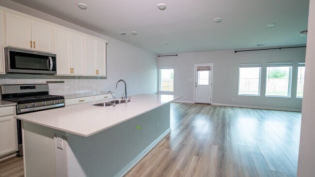 Photo - 13108 Chapala Wy