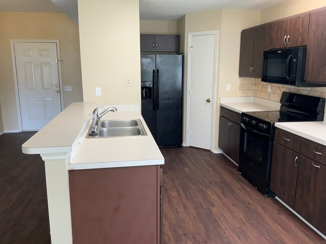 Photo - 11106 3rd Ave E