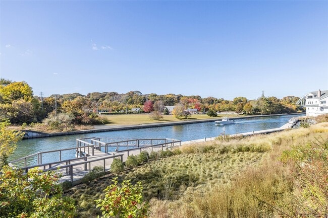 Photo - 57 Old Boathouse S Ln