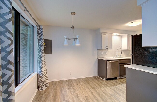 Photo - Cozy 2 bdrm 2 bath Condo - HALF OFF the 1s... Unit 39
