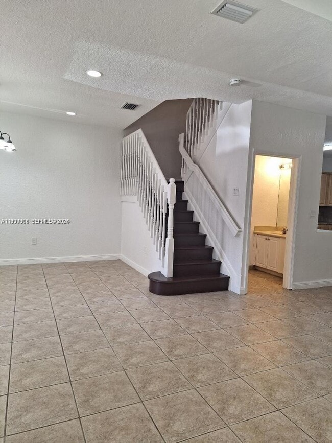 Photo - 4972 SW 127th Way