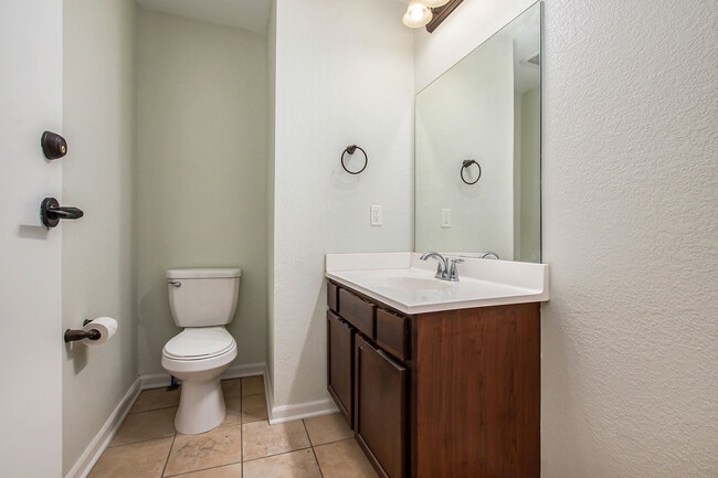 Photo - 6323 Darnell St