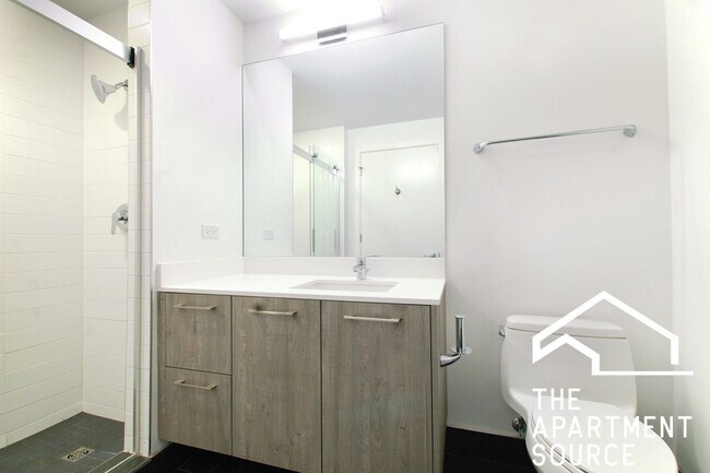 Photo - 1722 W Roscoe St Unit 507