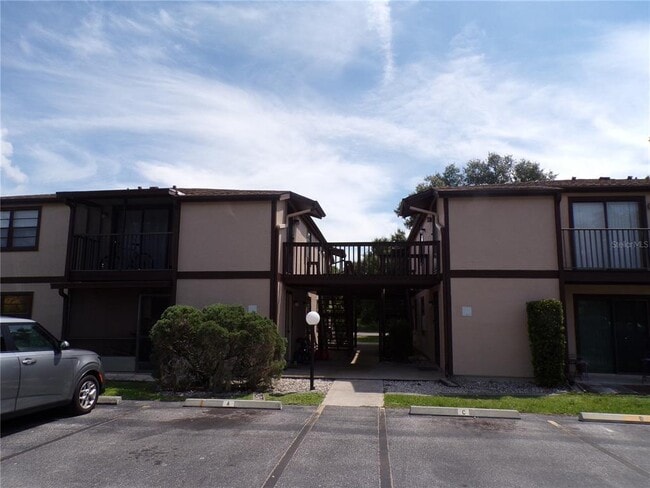 Building Photo - 4022 Beaver Ln Unit 600H