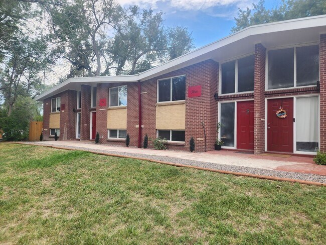 Photo - Remodeled 2 Bedroom in Lakewood! Great Loc...