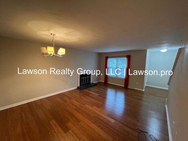 Photo - Beautiful Townhome with Three Levels of Li...
