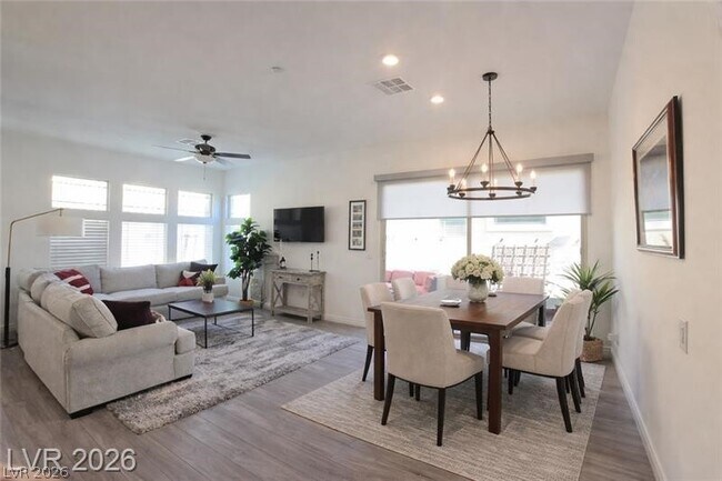 Photo - 905 Belleforte Ln