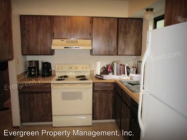 Photo - 211 N Shields St