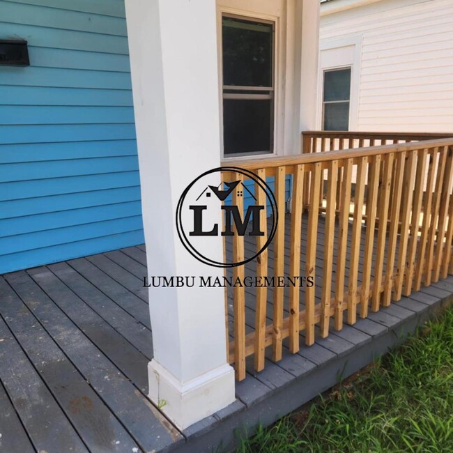 Photo - 863 Stokes St