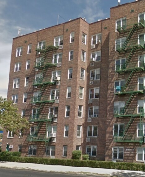 333 McDonald Ave - 333 McDonald Ave