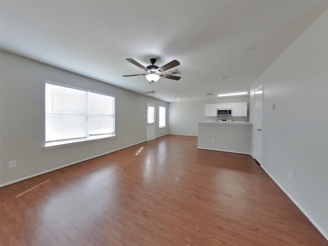 Photo - 8227 Radial Ct