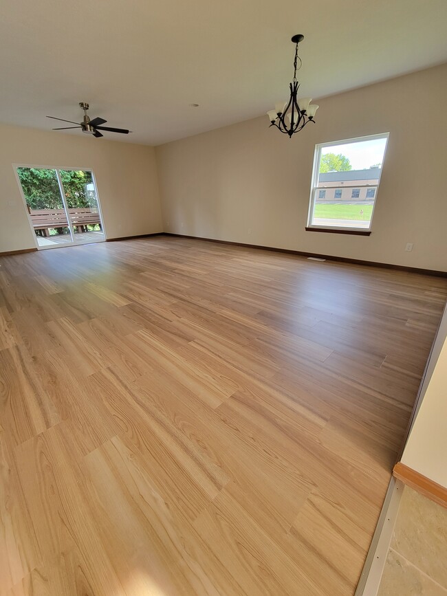 Photo - 6585 Grosse Dr