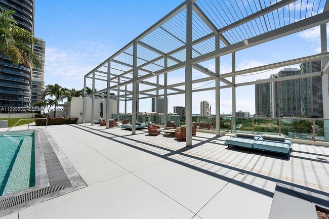 Photo - 3301 NE 1st Ave Unidad H2902