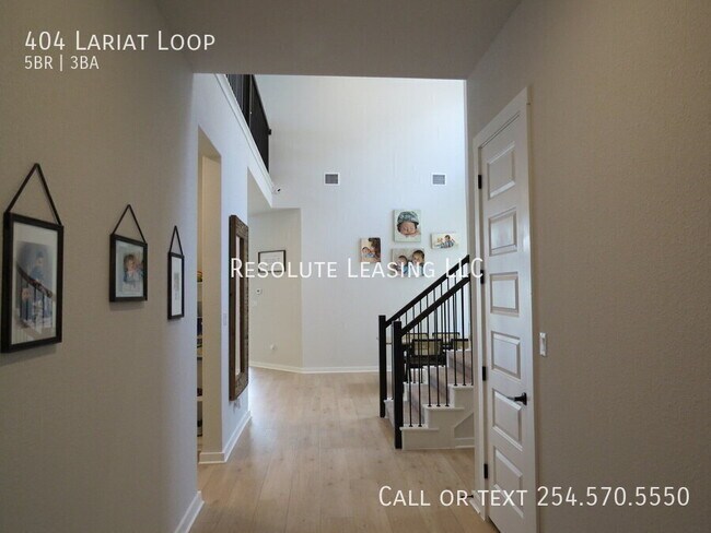 Photo - 404 Lariat Lp