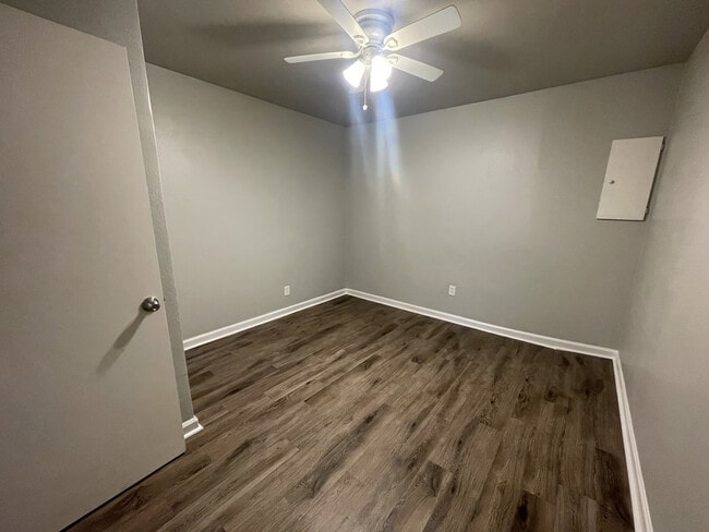 Photo - 1534 Harlandale Ave