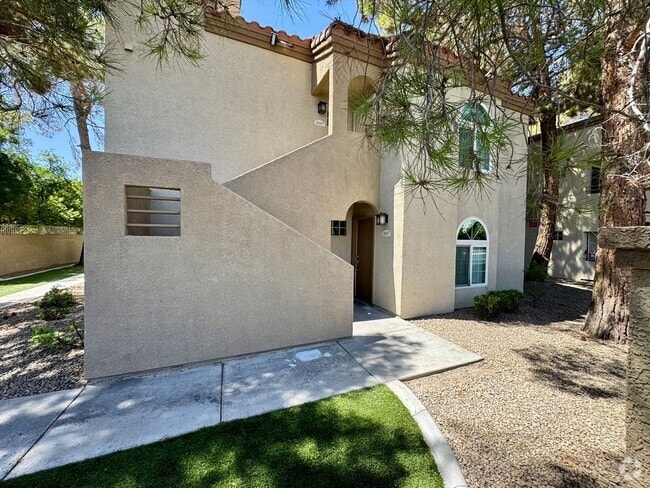 Building Photo - 3145 E Flamingo Rd Rental
