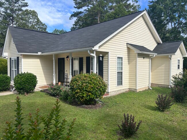 Photo - 317 Jaybird Ln