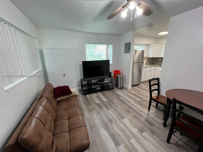 Photo - 2744 NW 13th St Unit B