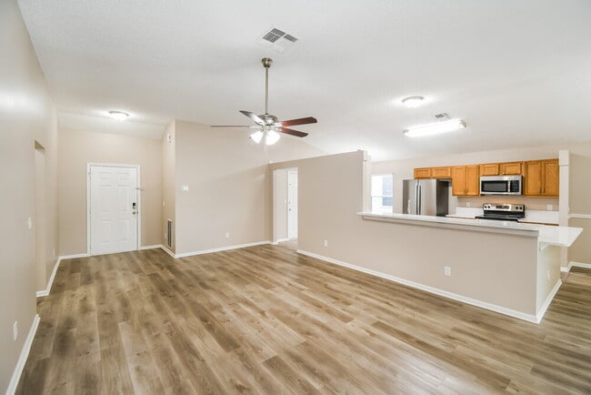 Photo - 1418 Runes Ct