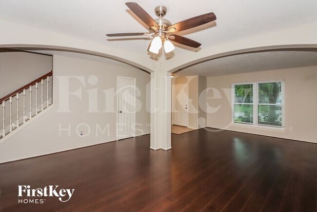 Photo - 10447 Falling Rapids Ct Casa