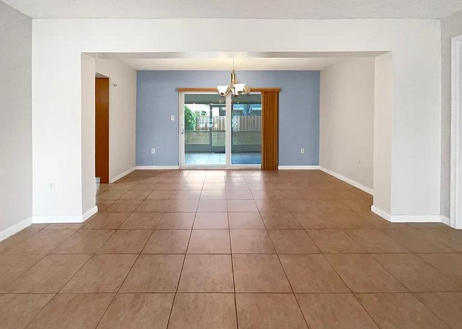 Photo - 8915 NW 11th St