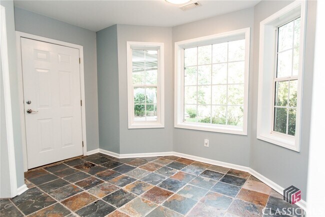 Photo - 40 Firethorne Point