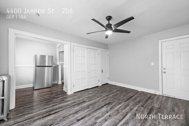 Photo - Cute, Spacious Studio Close to the Plaza Unidad 206