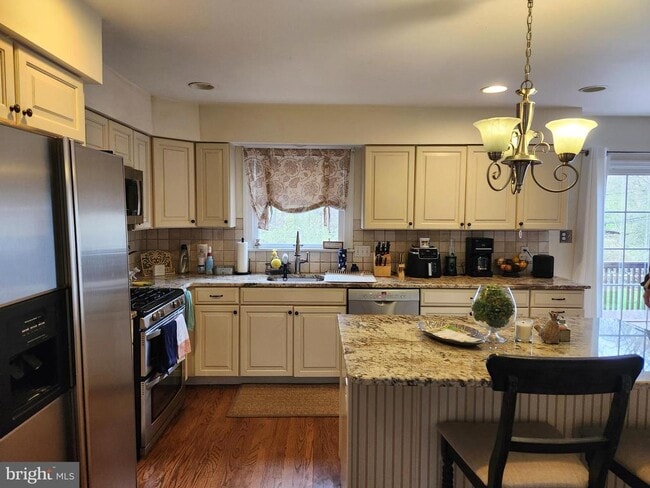 Photo - 5 Harlech Dr