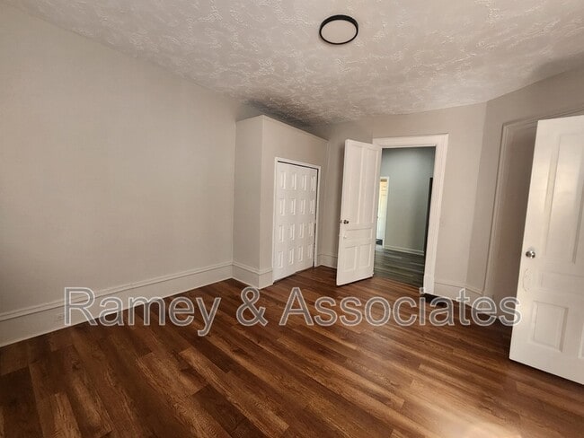 Photo - 1842 Bolling Ave