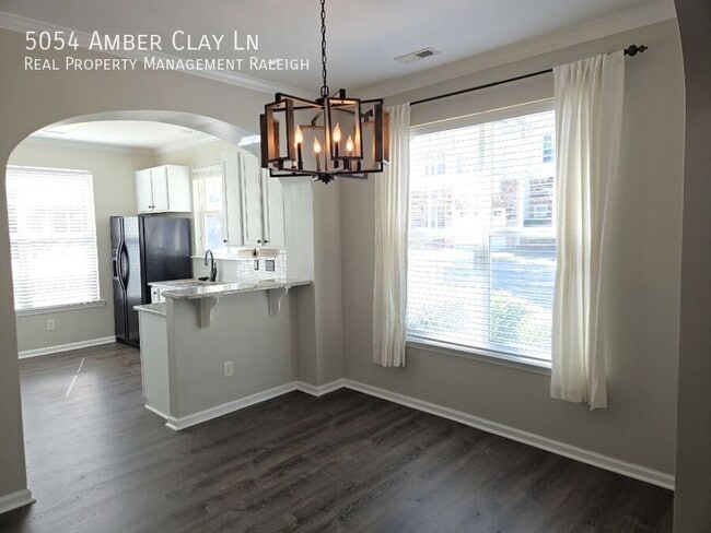 Photo - 5054 Amber Clay Ln