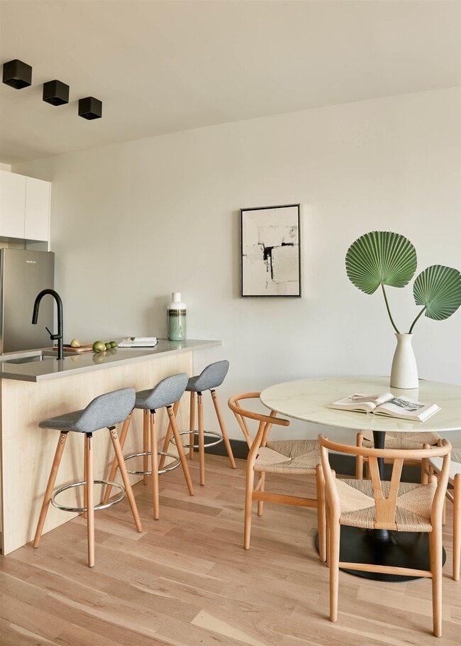 Photo - 424 Arlington Ave Unit 501