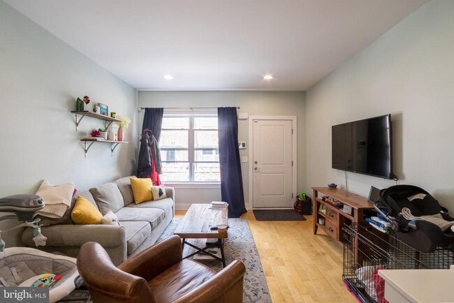 Photo - 2520 Kimball St