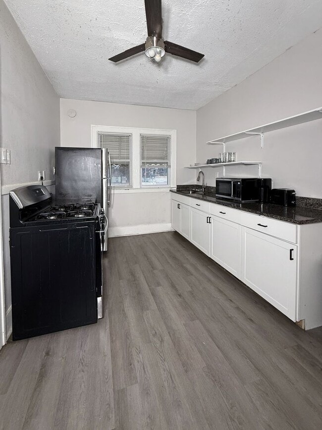 Photo - Calvert Duplex (The Shirley) Unidad Lower