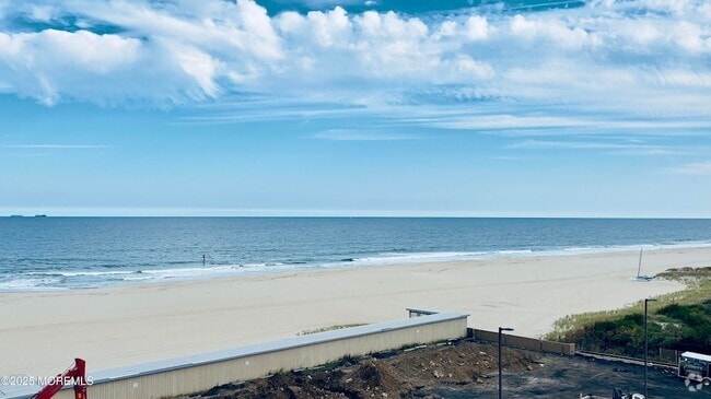 Building Photo - 787 Ocean Ave Unit 505 Rental