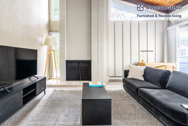 251 Arriba Dr Unit SI FL2-ID450
