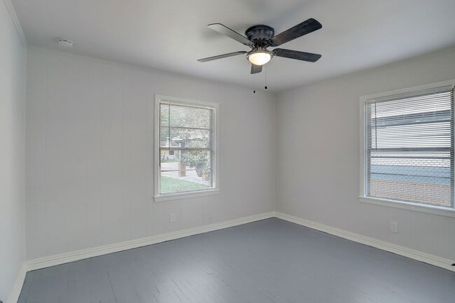 Photo - 1009 15th Ave N