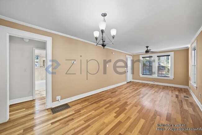 Photo - 888 Edgewood Ave NE