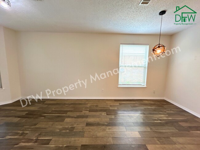 Photo - 4421 Stepping Stone Dr