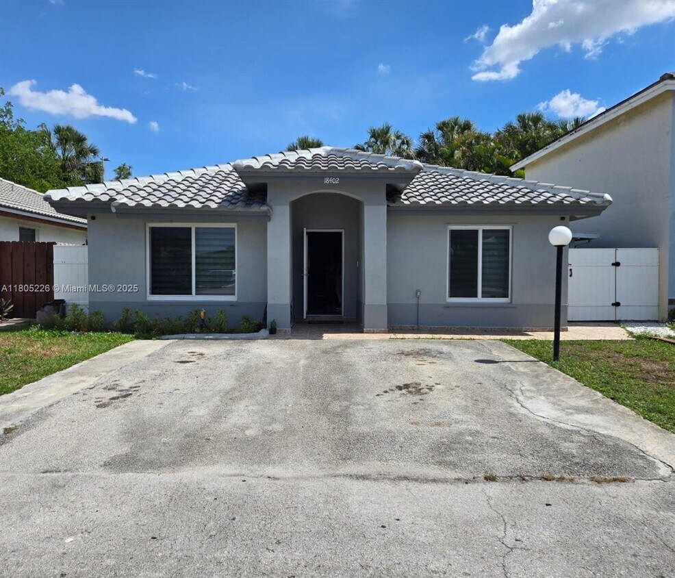 Photo - 18402 NW 56th Pl (Miami Gardens, FL)